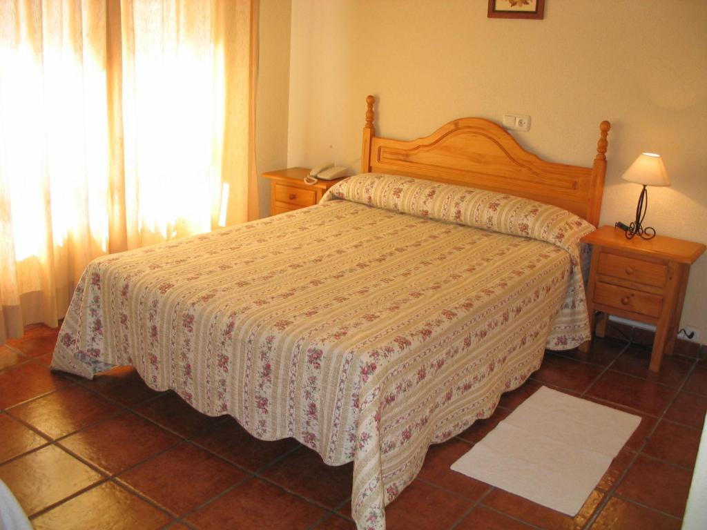 Hotel Valle Del Jerte Los Arenales Phòng bức ảnh