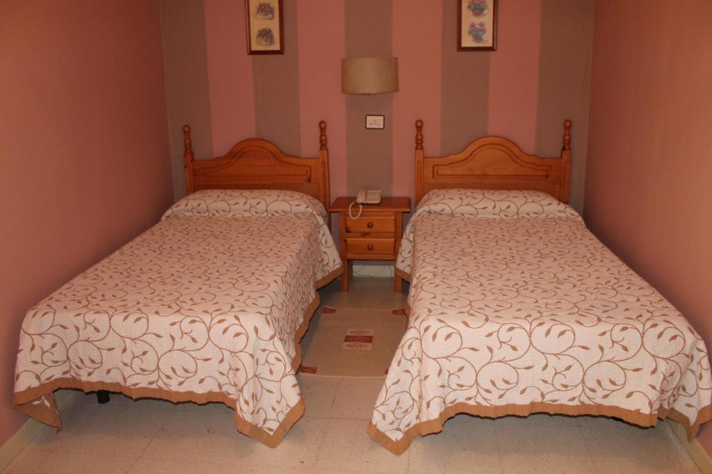 Hotel Valle Del Jerte Los Arenales Phòng bức ảnh