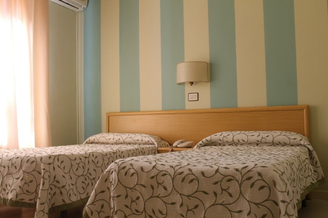 Hotel Valle Del Jerte Los Arenales Ngoại thất bức ảnh